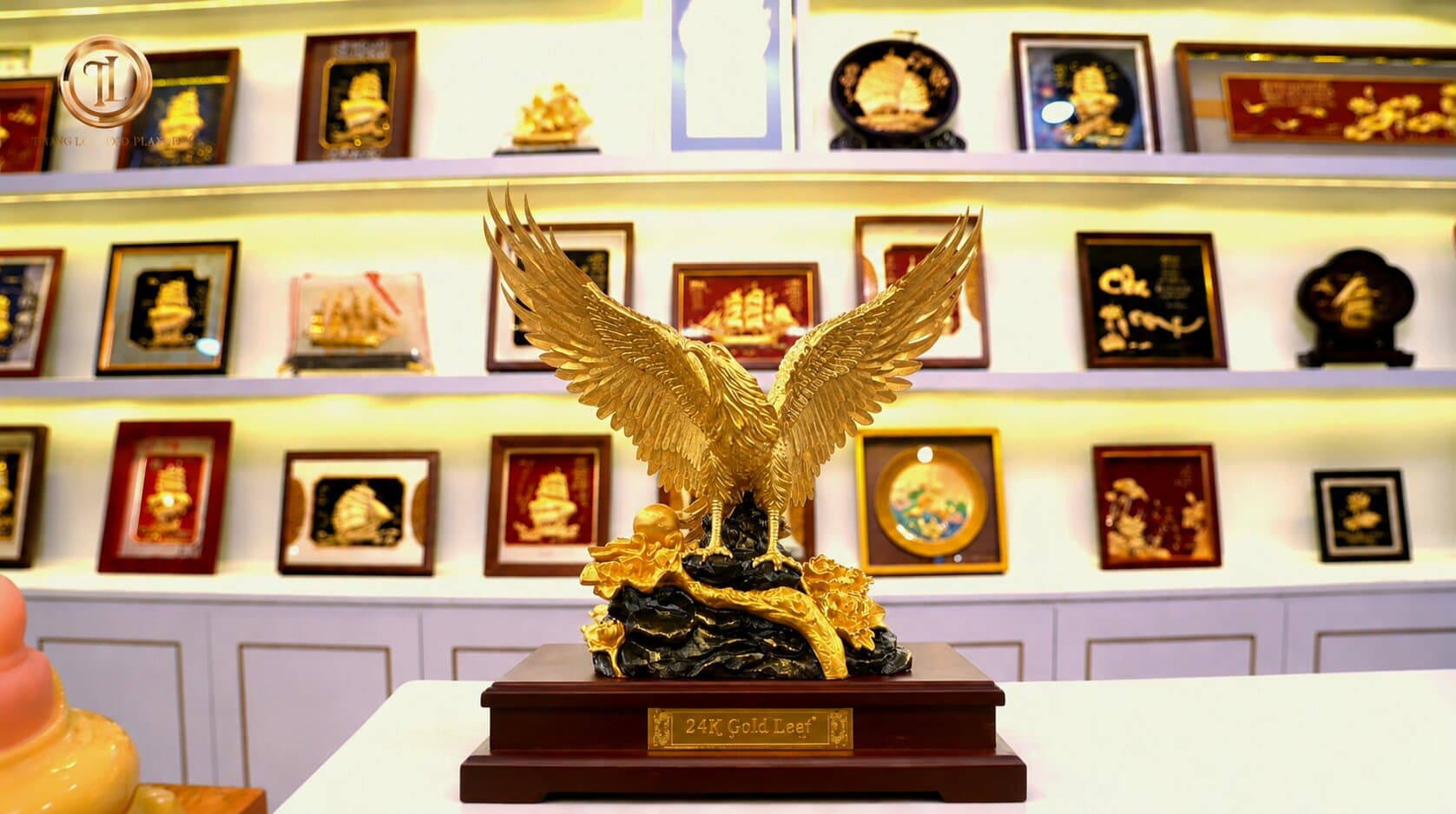 tượng đại bàng mạ vàng 24k